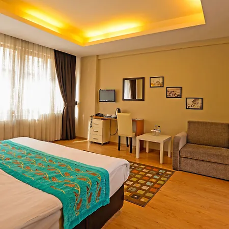 Hotell Retropera 2*