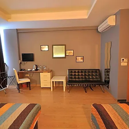 Hotel Retropera Istanbul