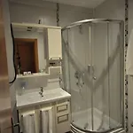 Retropera Hotel