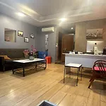 Retropera Hotel 2*